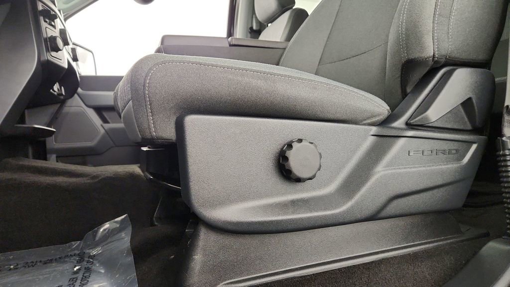 Used 2022 Ford F150 XLT w/ Trailer Tow Package image 23