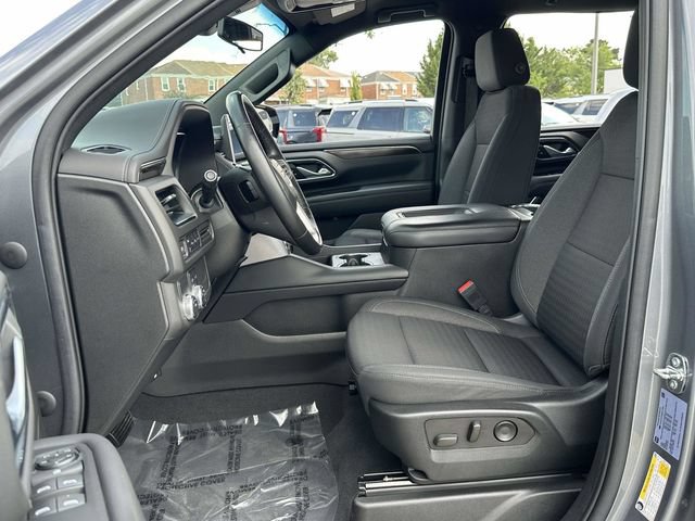 Used 2022 GMC Yukon XL SLE w/ Gmc Pro Safety Plus Package RWD image 17
