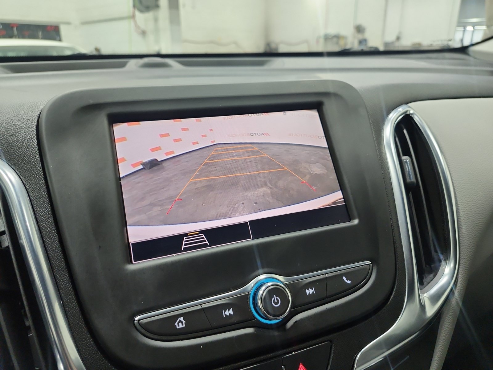 Used 2022 Chevrolet Equinox LT AWD/4WD image 16