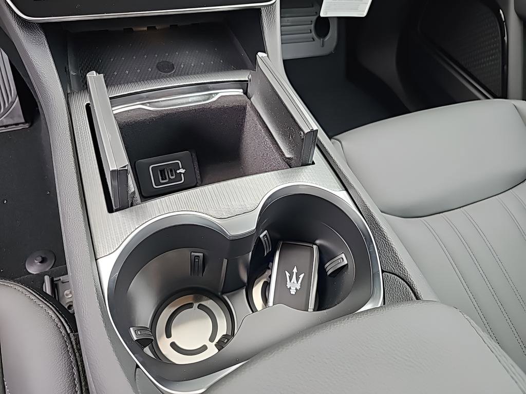 New 2024 Maserati Grecale GT image 22