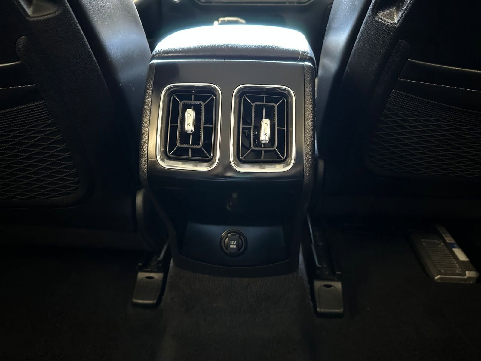 Used 2024 Kia Sorento S FWD image 24
