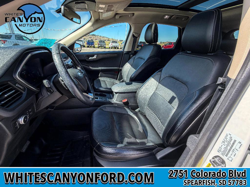 Certified 2020 Ford Escape Titanium image 5