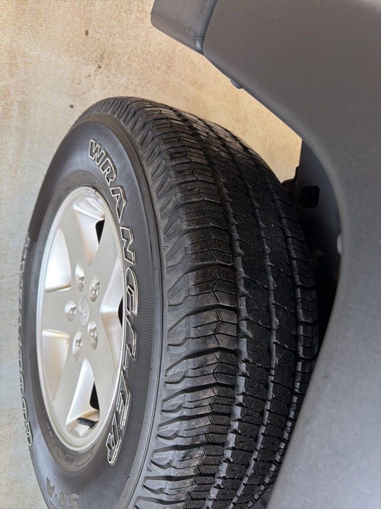 Used 2017 Jeep Wrangler Unlimited Sport w/ Quick Order Package 24S image 36