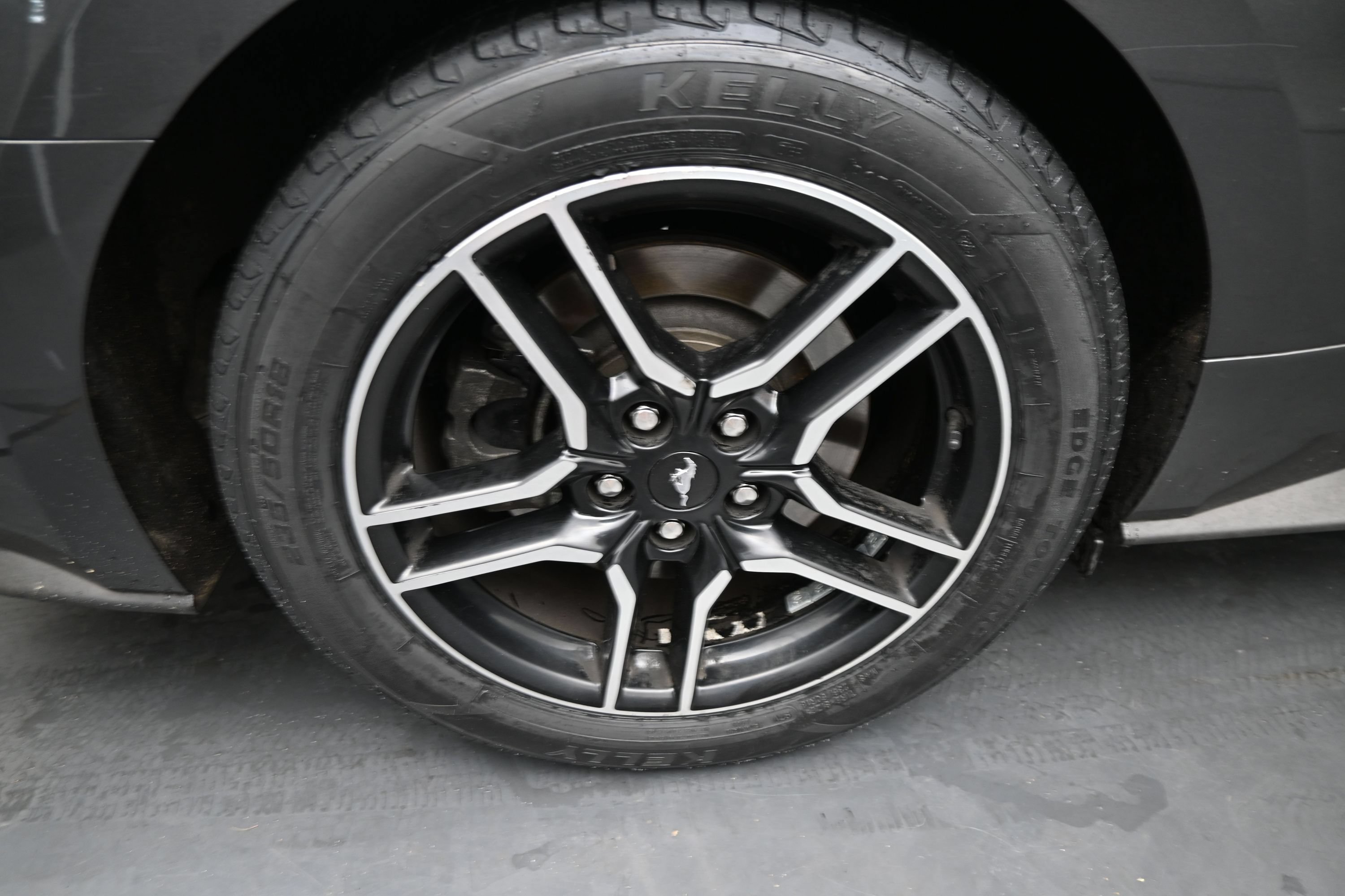 Used 2020 Ford Mustang GT RWD image 11