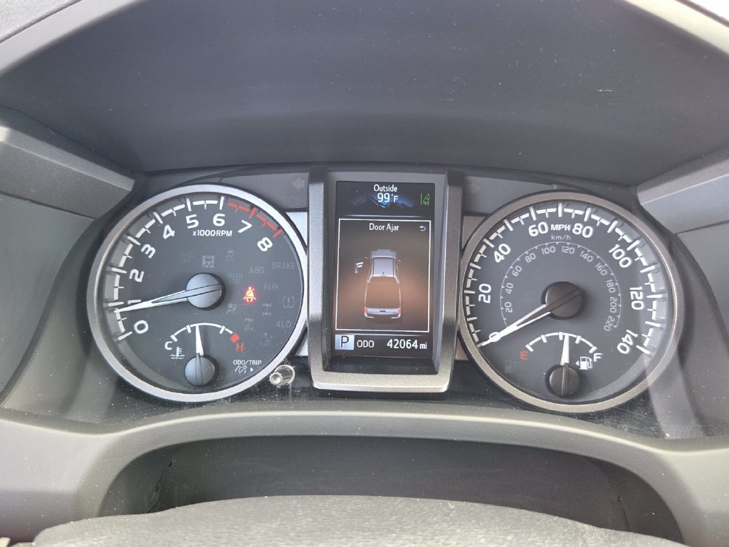 Certified 2023 Toyota Tacoma TRD Off-Road w/ TRD Premium Off Road Package AWD/4WD image 24