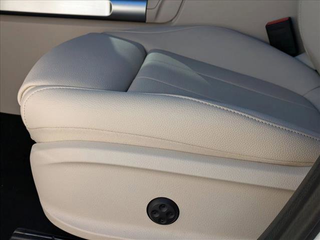 New 2026 Mercedes-Benz GLB 250 GLB 250 image 4