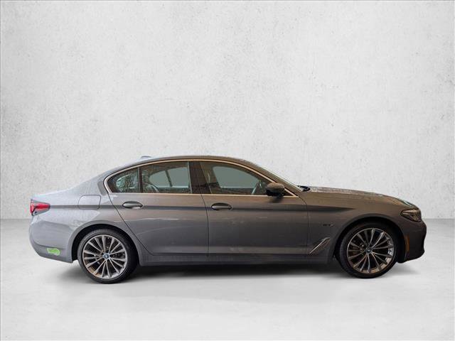 Certified 2023 BMW 530e xDrive w/ Convenience Package image 4