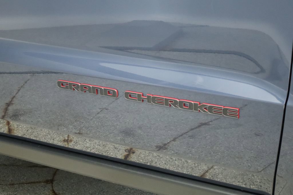 Used 2021 Jeep Grand Cherokee Trailhawk w/ Trailhawk Luxury Group image 20