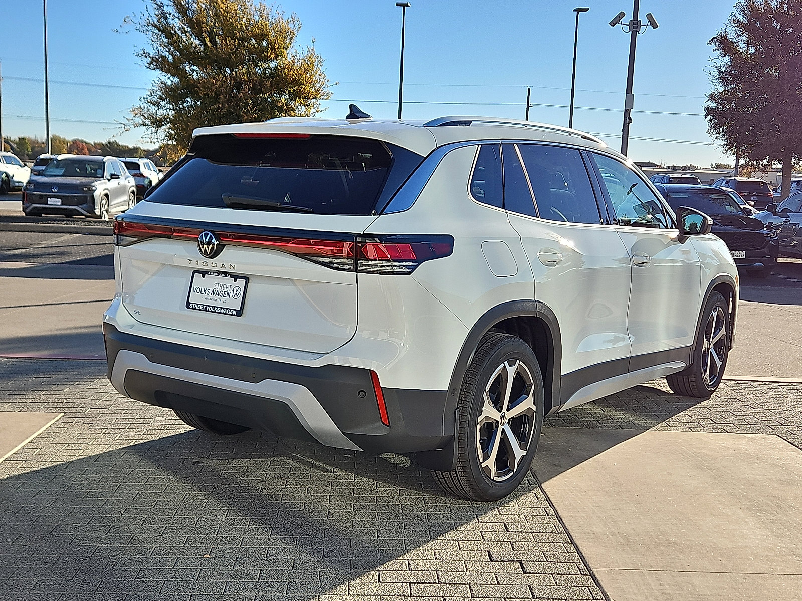 New 2026 Volkswagen Tiguan SE image 4