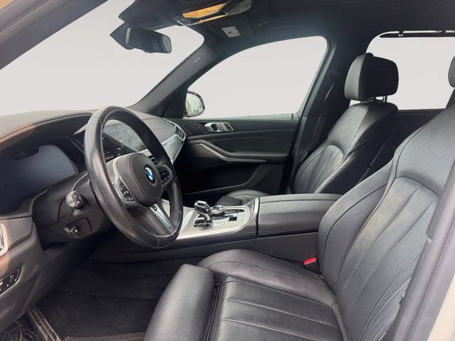 Used 2022 BMW X5 xDrive40i w/ M Sport Package AWD/4WD image 8