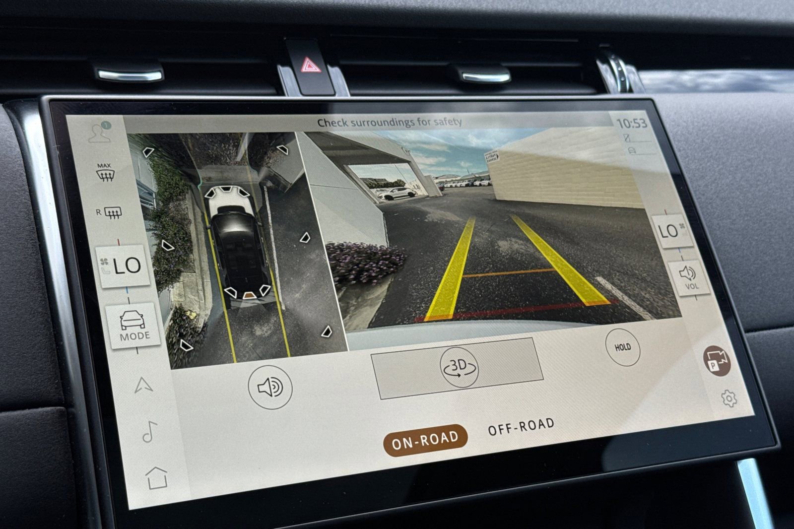 Used 2024 Land Rover Discovery Sport S image 25