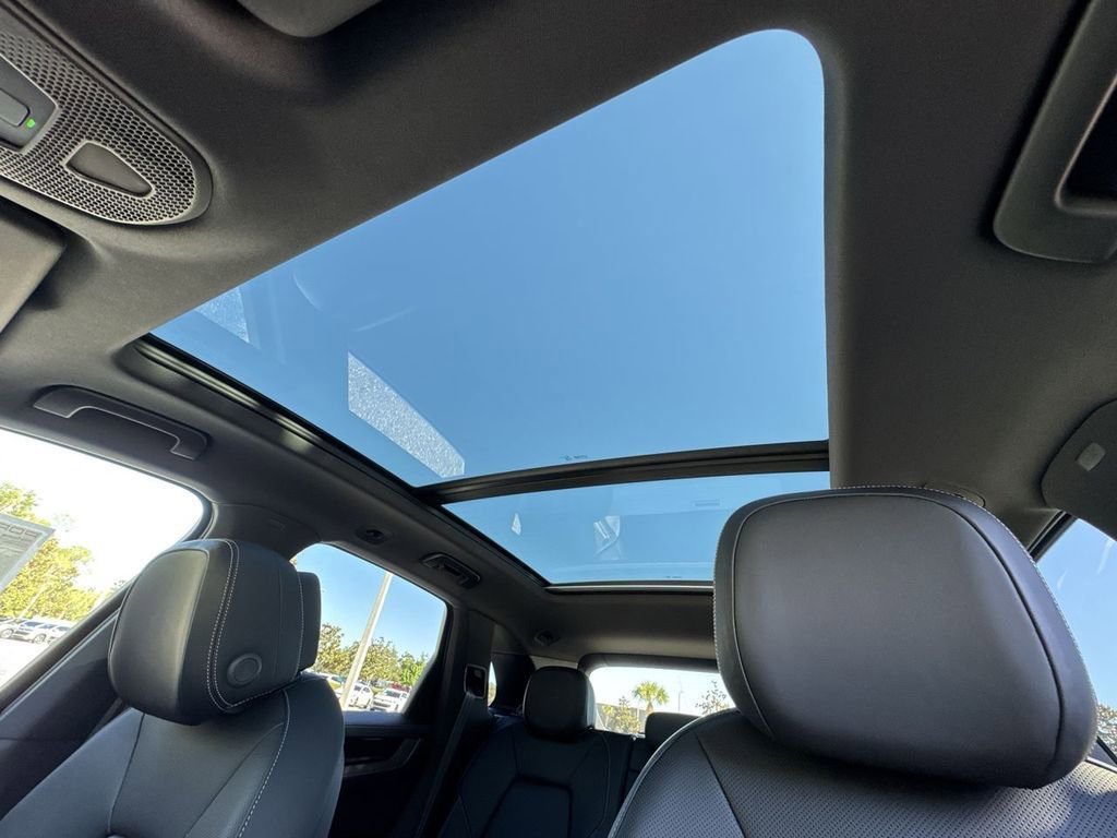 Certified 2026 Porsche Cayenne image 18