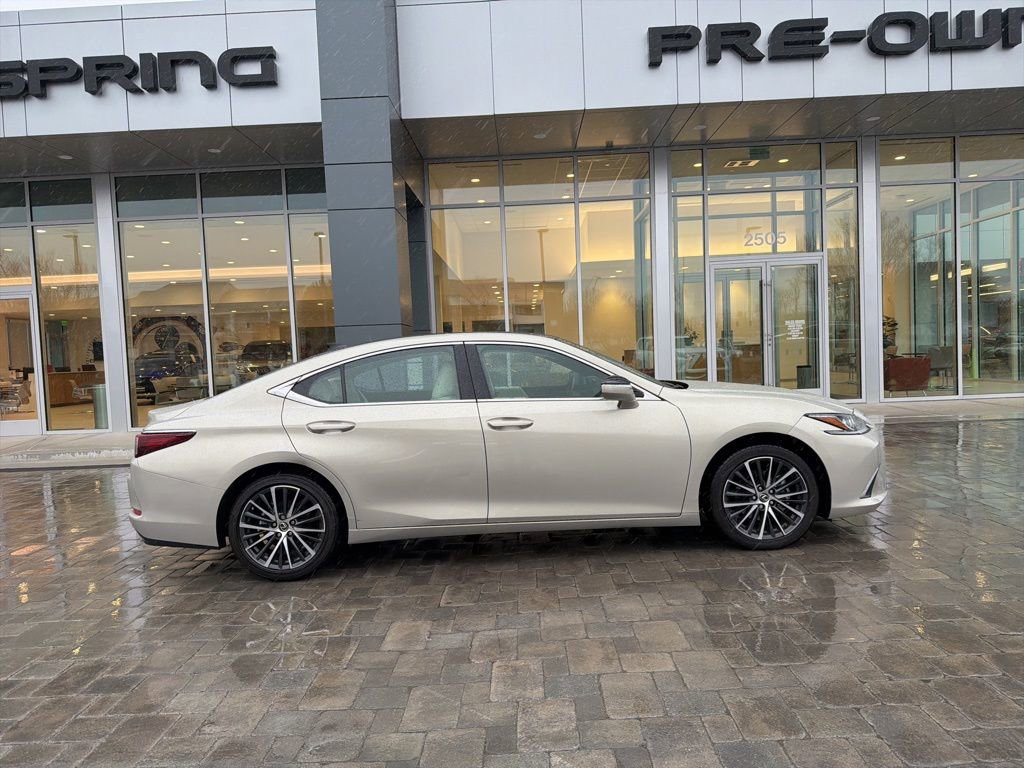 Used 2022 Lexus ES 350 350 w/ Premium Package image 9