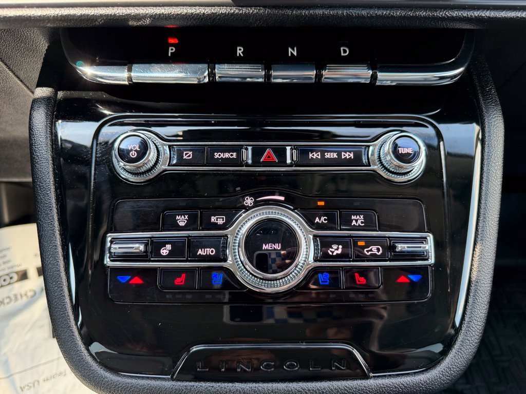 Used 2022 Lincoln Corsair AWD w/ Premium Package image 26