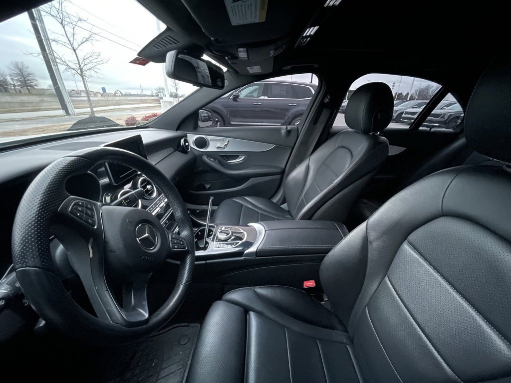 Used 2018 Mercedes-Benz C 300 4MATIC Sedan image 6