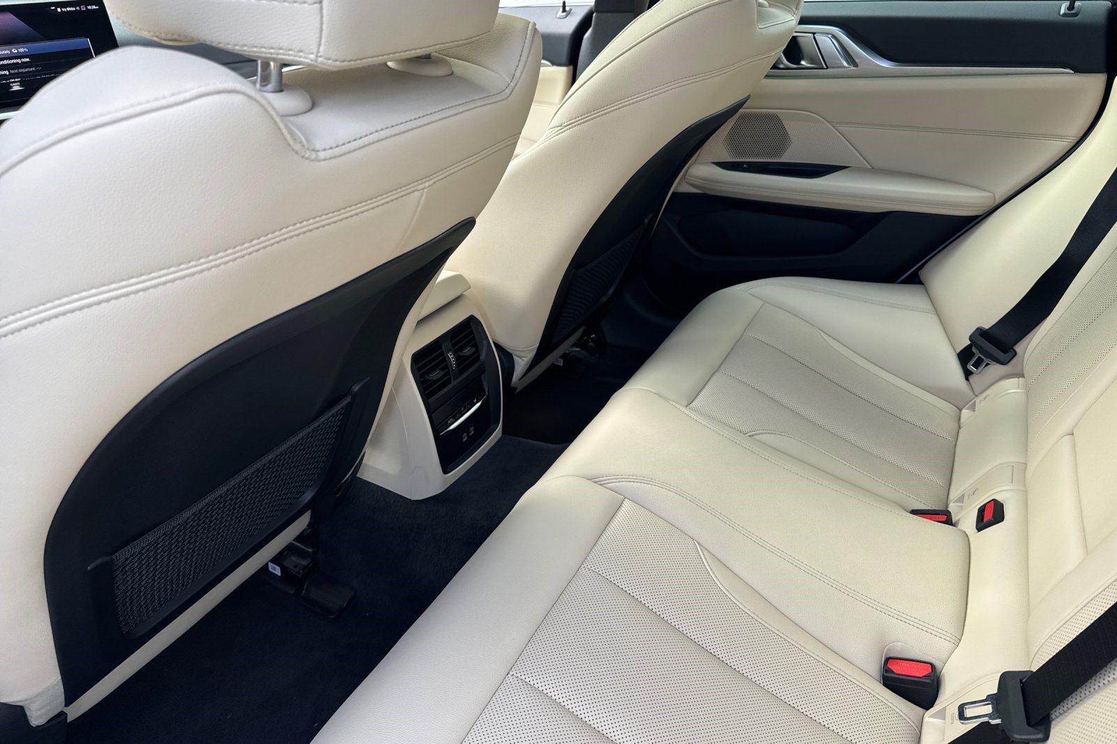 Certified 2023 BMW i4 eDrive40 w/ Premium Package RWD image 27