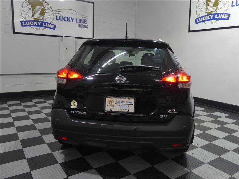 Used 2020 Nissan Kicks SV FWD image 8