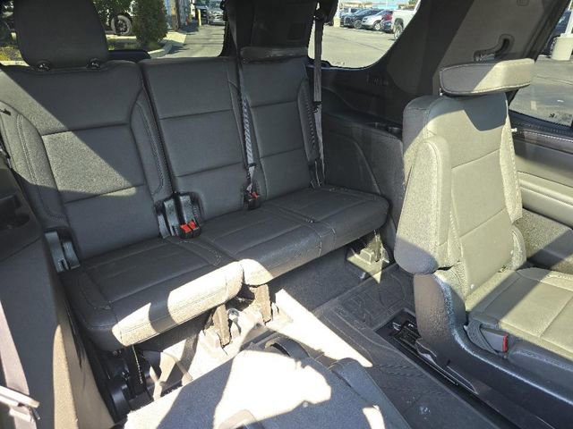 Used 2023 Chevrolet Tahoe Z71 w/ Luxury Package image 28