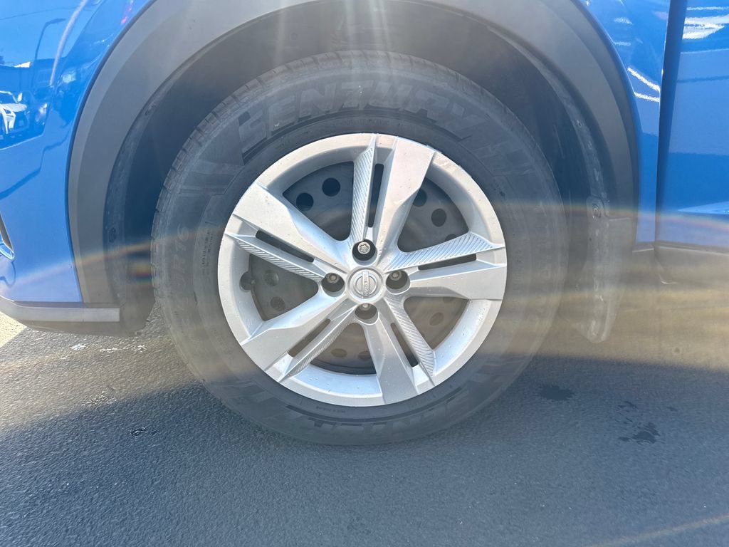 Used 2024 Nissan Kicks S FWD image 23