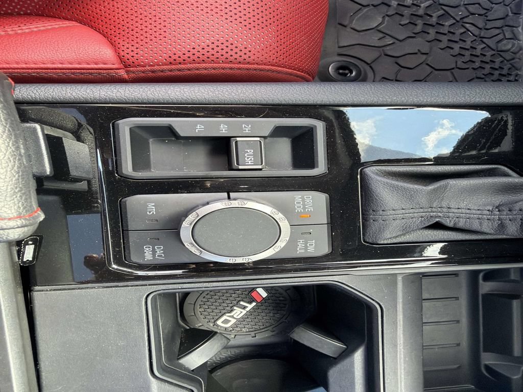 Used 2022 Toyota Tundra TRD Pro AWD/4WD image 31