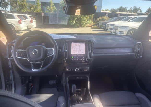 Used 2023 Volvo XC40 Recharge Core w/ Protection Package Premier AWD/4WD image 4