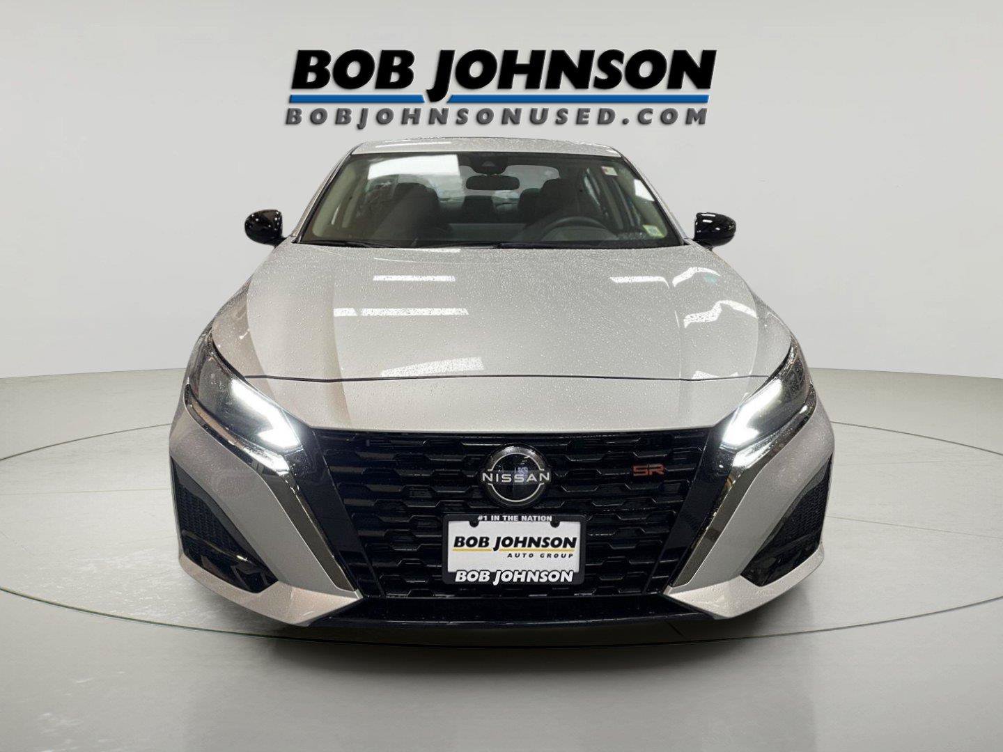 Used 2024 Nissan Altima 2.5 SR w/ SR Premium Package AWD/4WD image 2