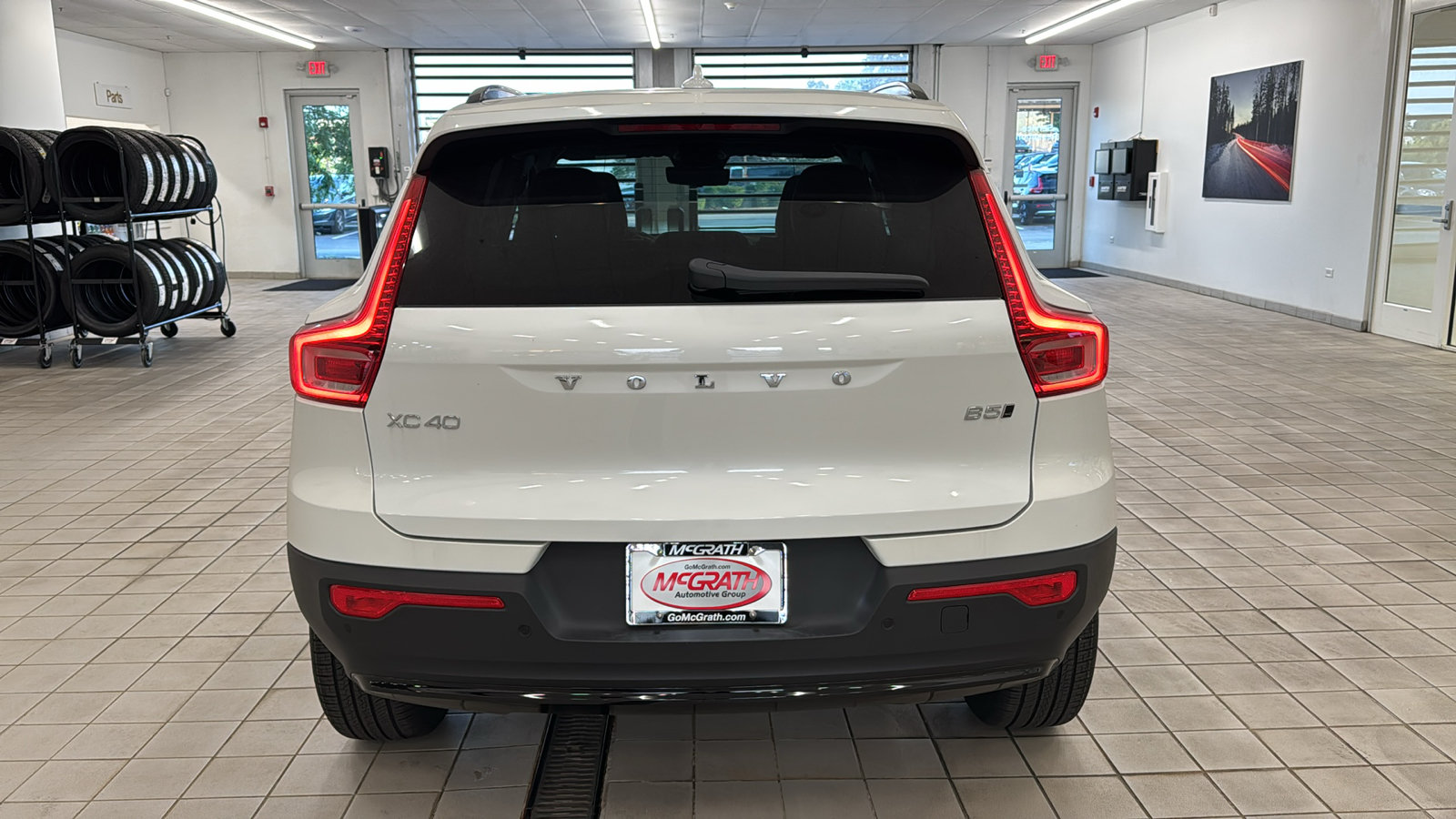 New 2026 Volvo XC40 B5 Ultra w/ Protection Package Premier AWD/4WD image 6