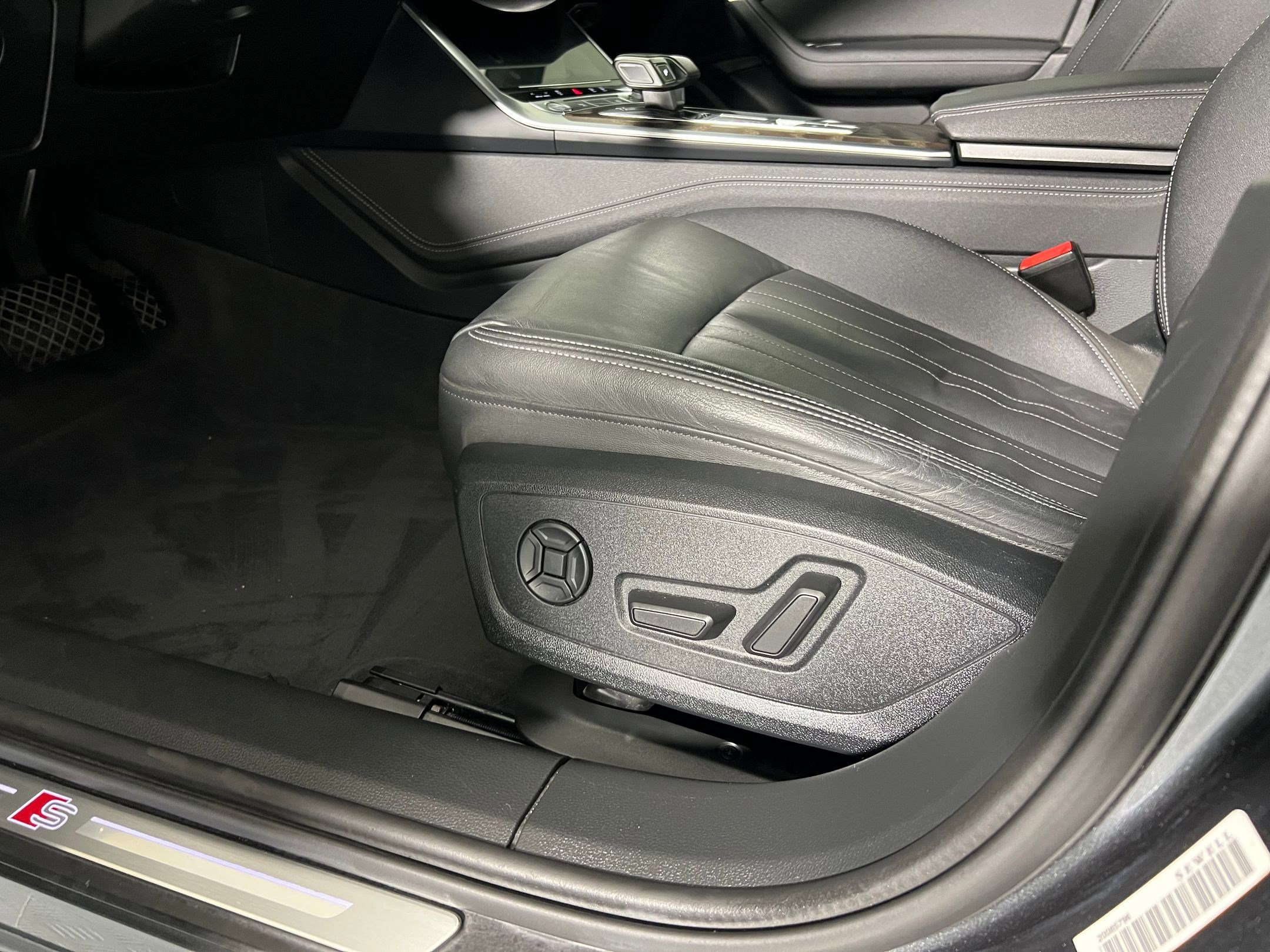 Used 2019 Audi A6 3.0T Premium Plus w/ Premium Plus Package image 13