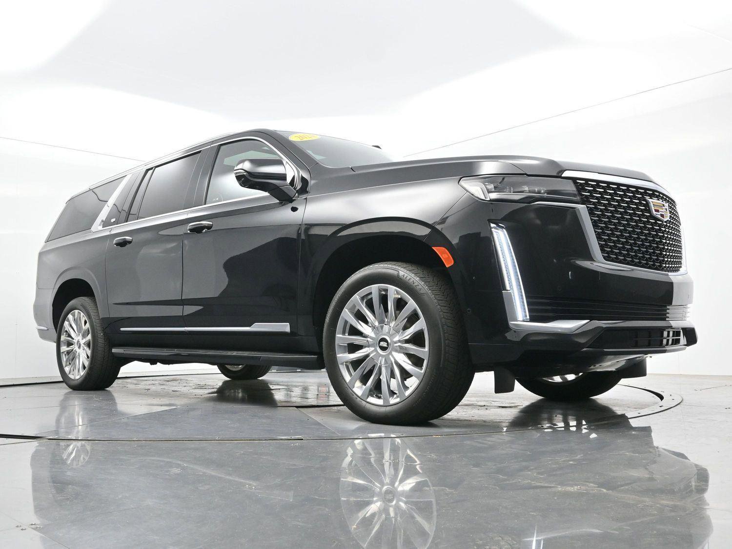 Certified 2024 Cadillac Escalade ESV Premium Luxury image 44