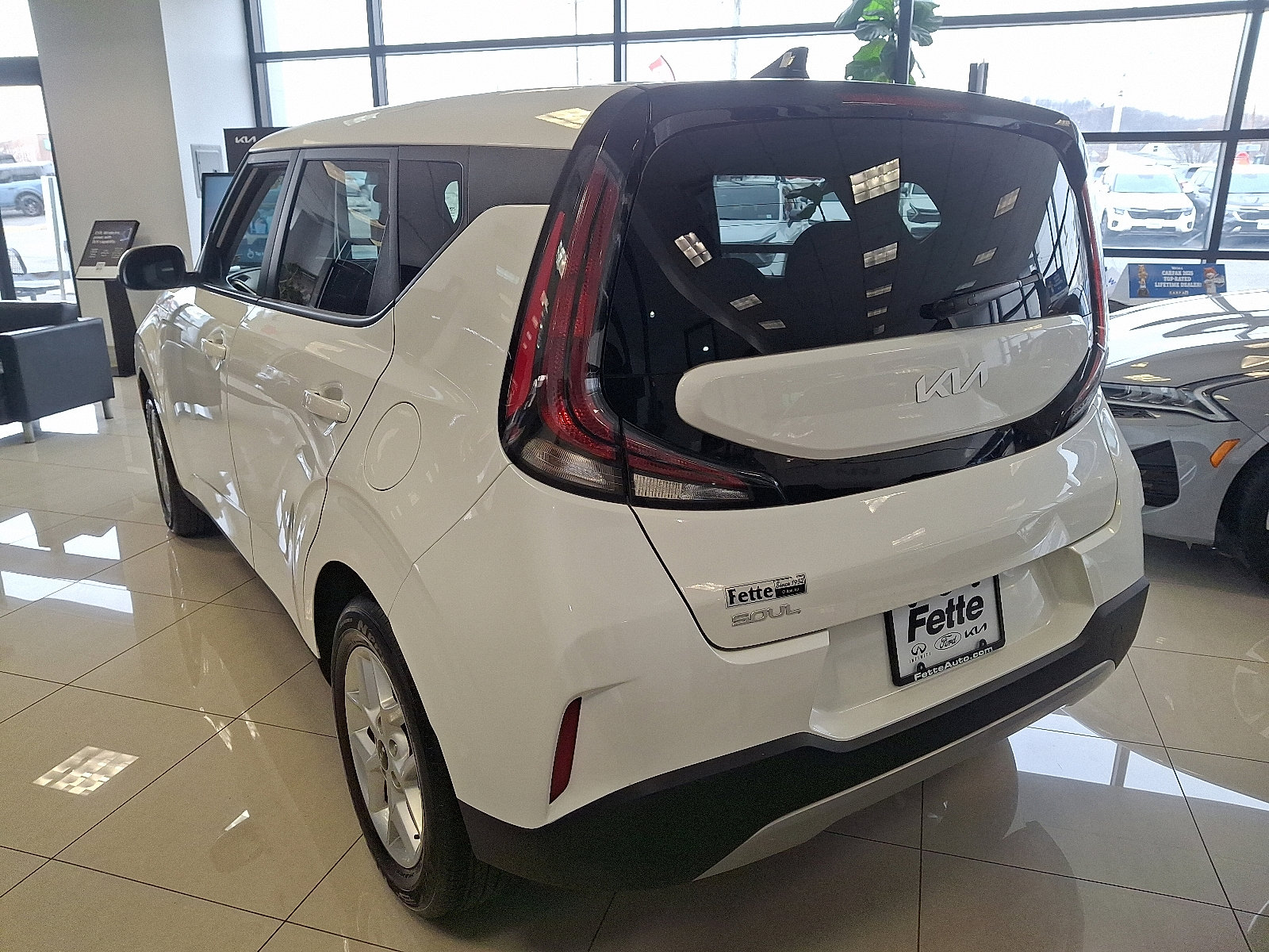 Certified 2023 Kia Soul LX w/ LX Technology Package image 6