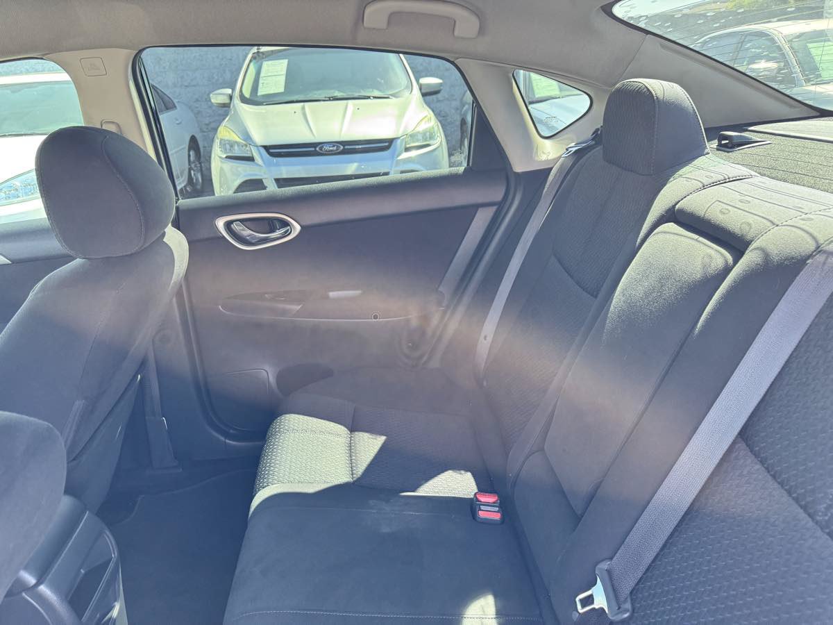 Used 2014 Nissan Sentra SR FWD image 28