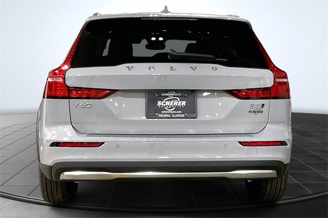 New 2026 Volvo V60 B5 Cross Country Plus w/ Climate Package image 5