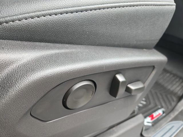 Used 2024 Chevrolet Silverado 1500 LTZ w/ LTZ Convenience Package II image 28