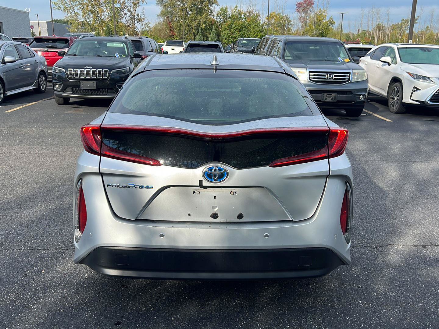 Used 2017 Toyota Prius Prime Advanced FWD image 3