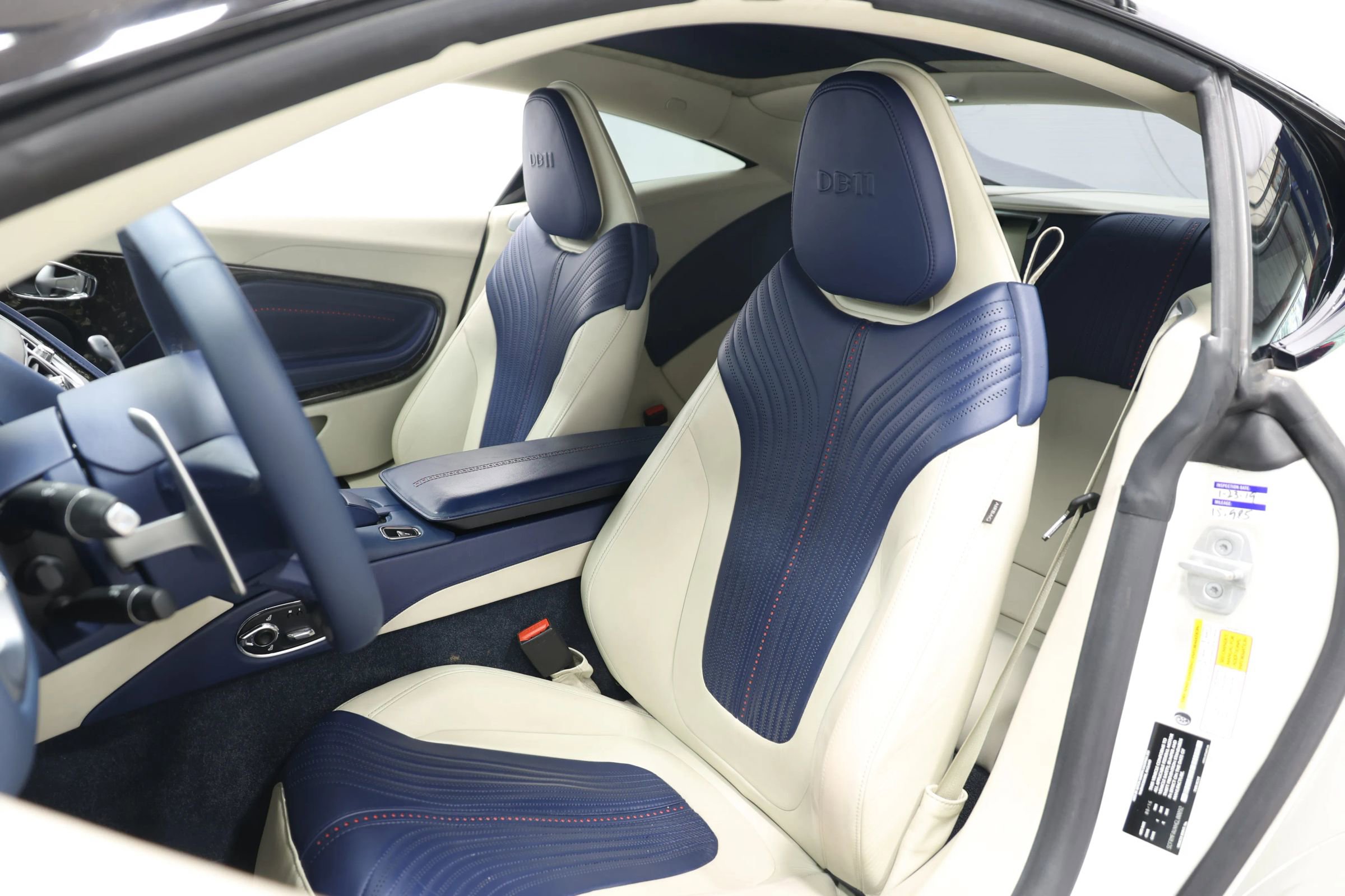 Used 2017 Aston Martin DB11 V12 image 3