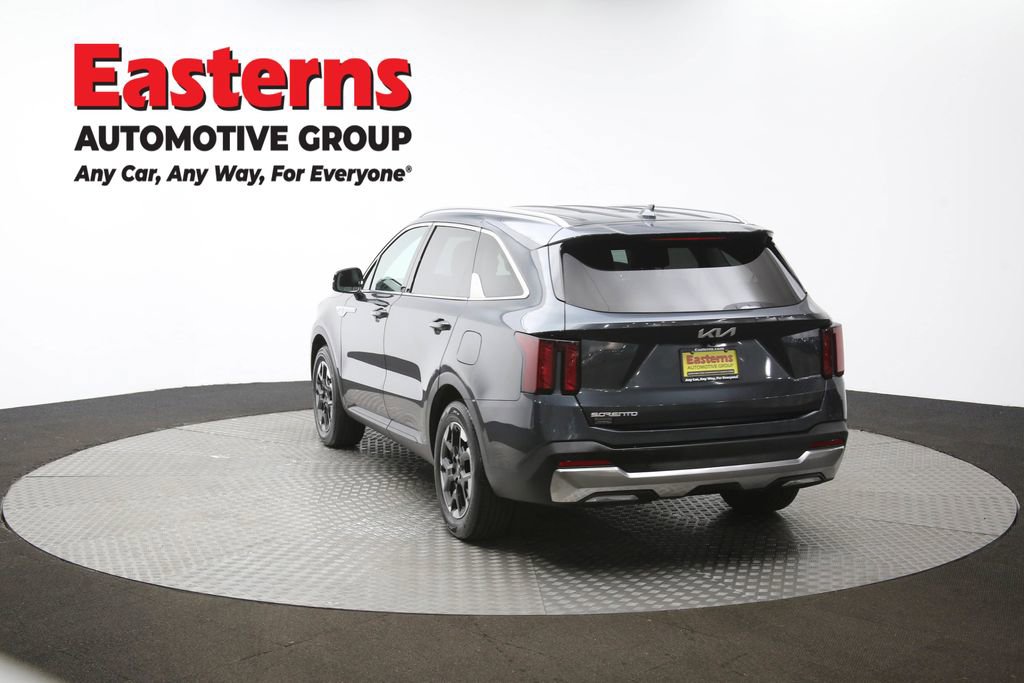 Used 2024 Kia Sorento S image 67