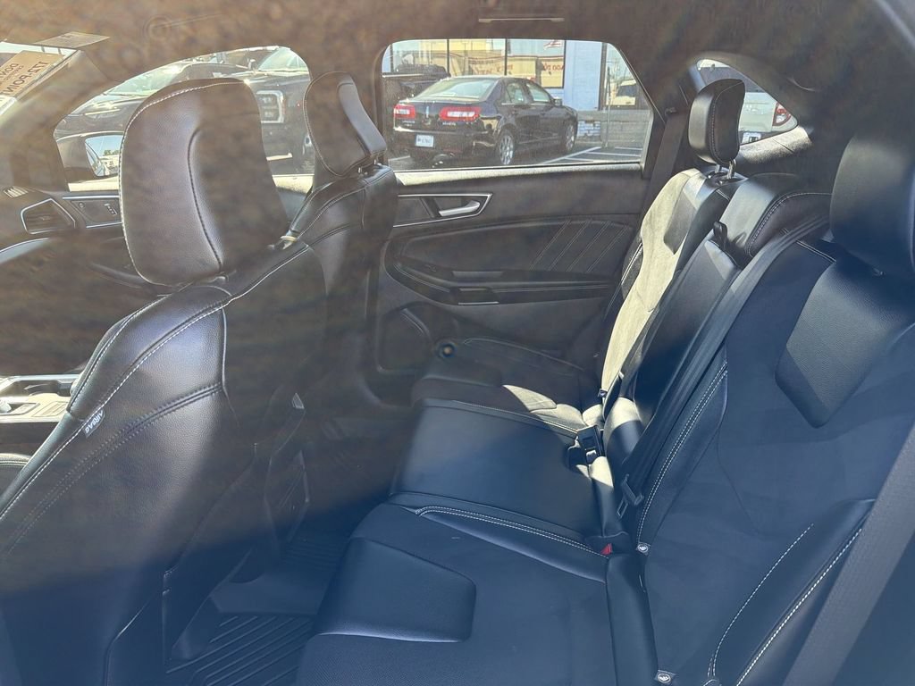 Used 2023 Ford Edge ST AWD/4WD image 12