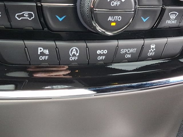 Certified 2021 Jeep Grand Cherokee Laredo X AWD/4WD image 25