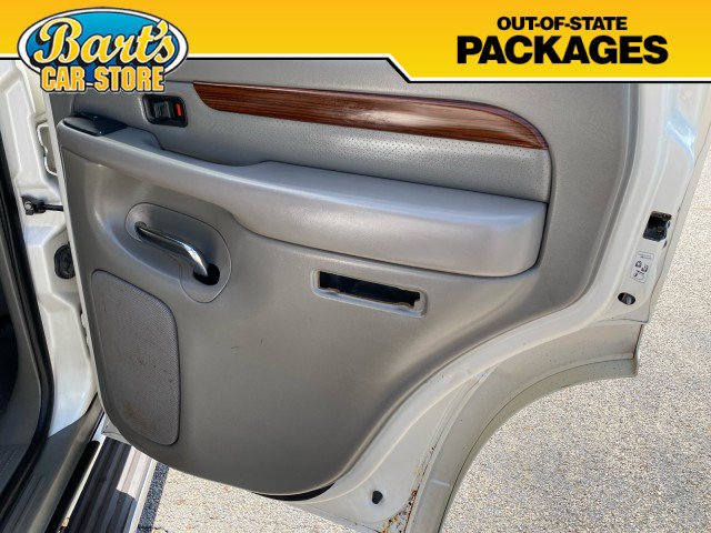 Used 2004 Cadillac Escalade AWD image 11