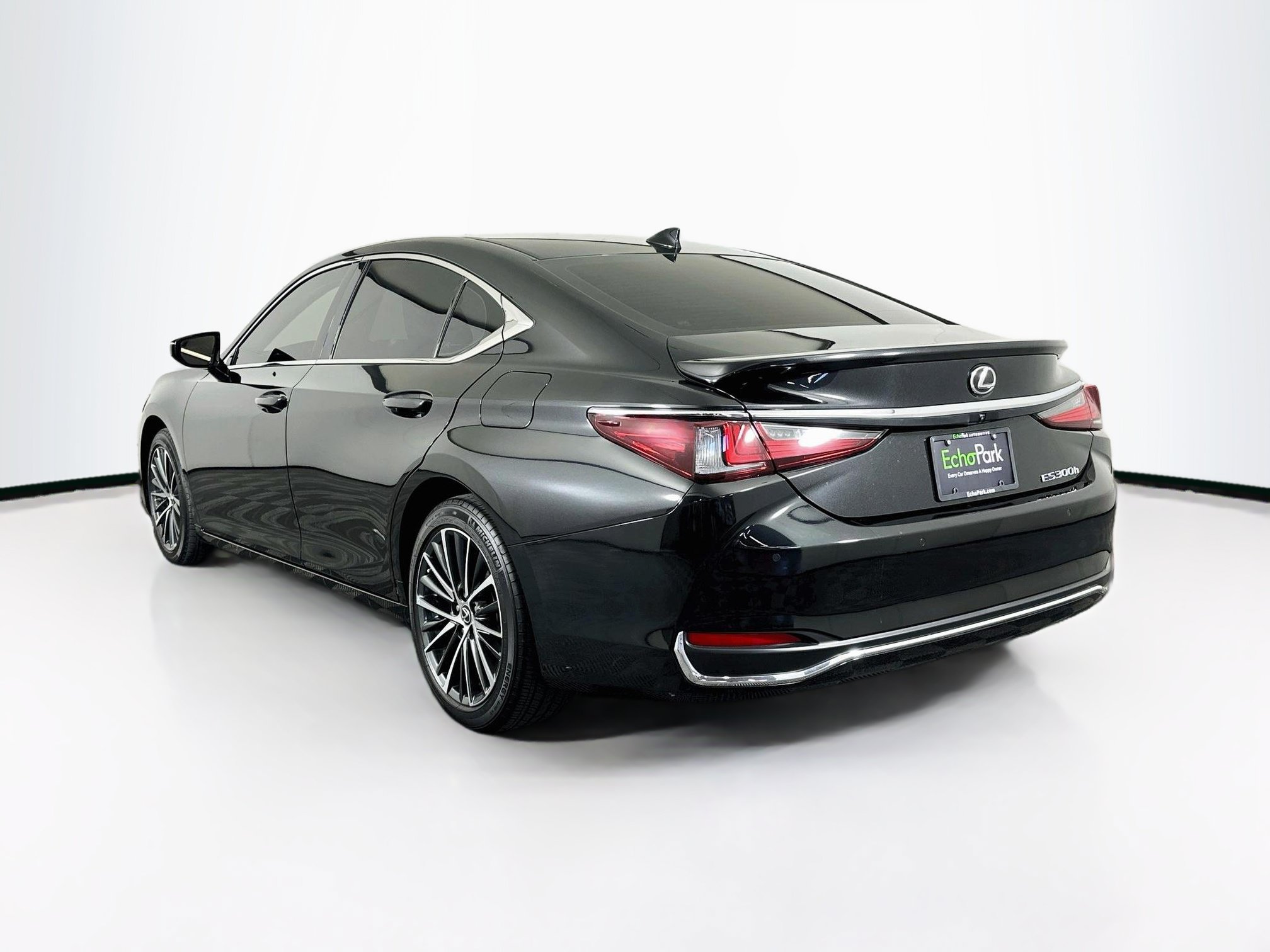 Used 2024 Lexus ES 300h w/ Premium Package FWD image 5