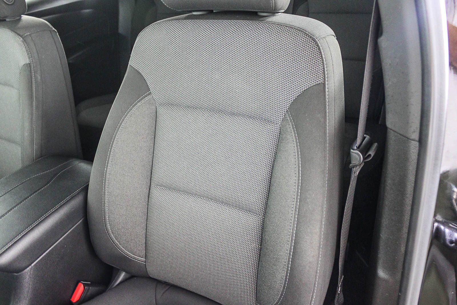 Used 2023 Chevrolet Traverse LT image 26