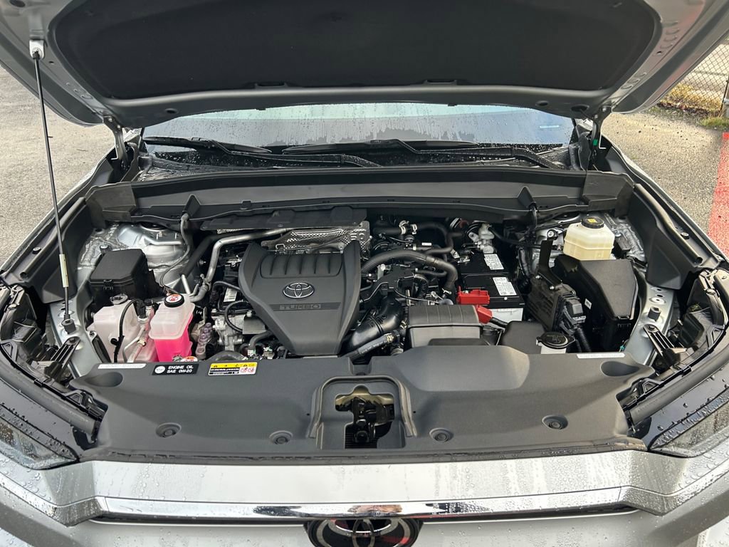 Used 2024 Toyota Grand Highlander Limited image 29