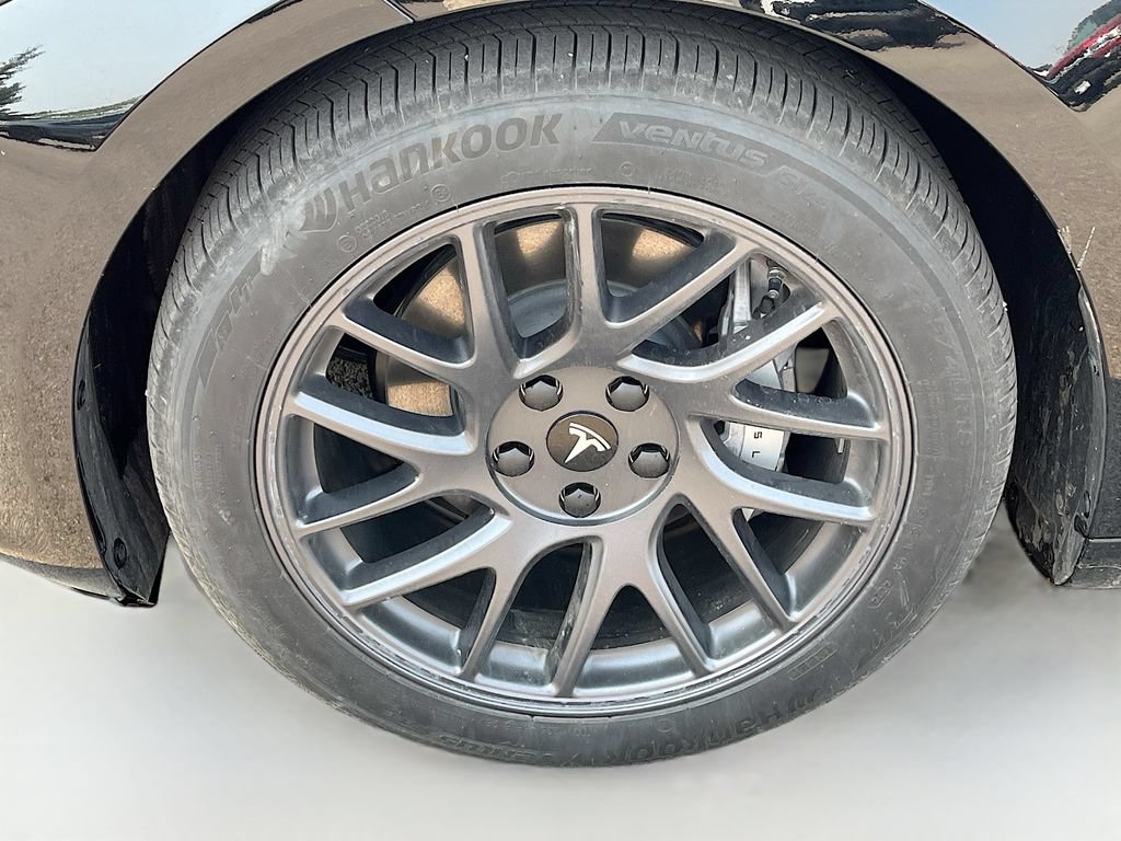 Used 2025 Tesla Model 3 Long Range AWD/4WD image 32