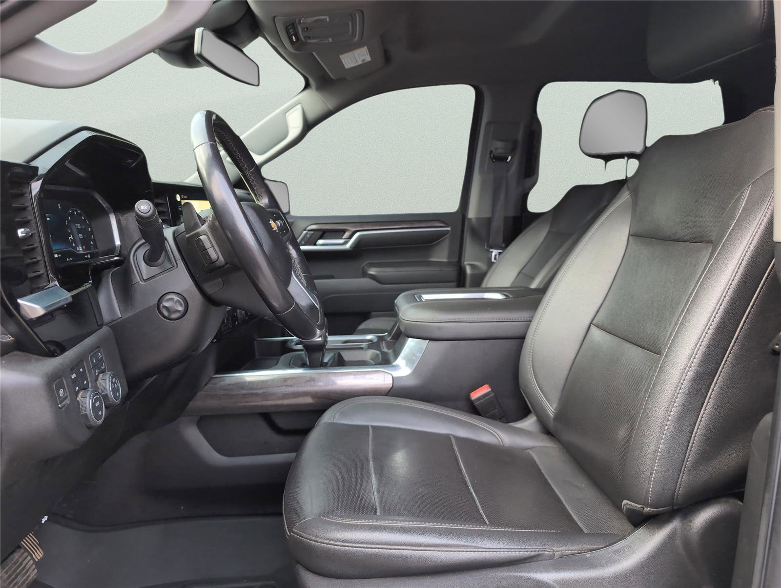 Used 2022 Chevrolet Silverado 1500 LTZ image 9