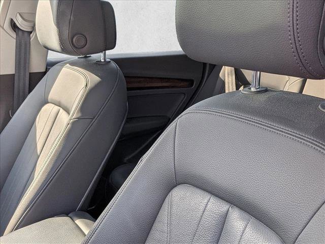Used 2020 Audi Q5 2.0T Premium w/ Convenience Package image 9