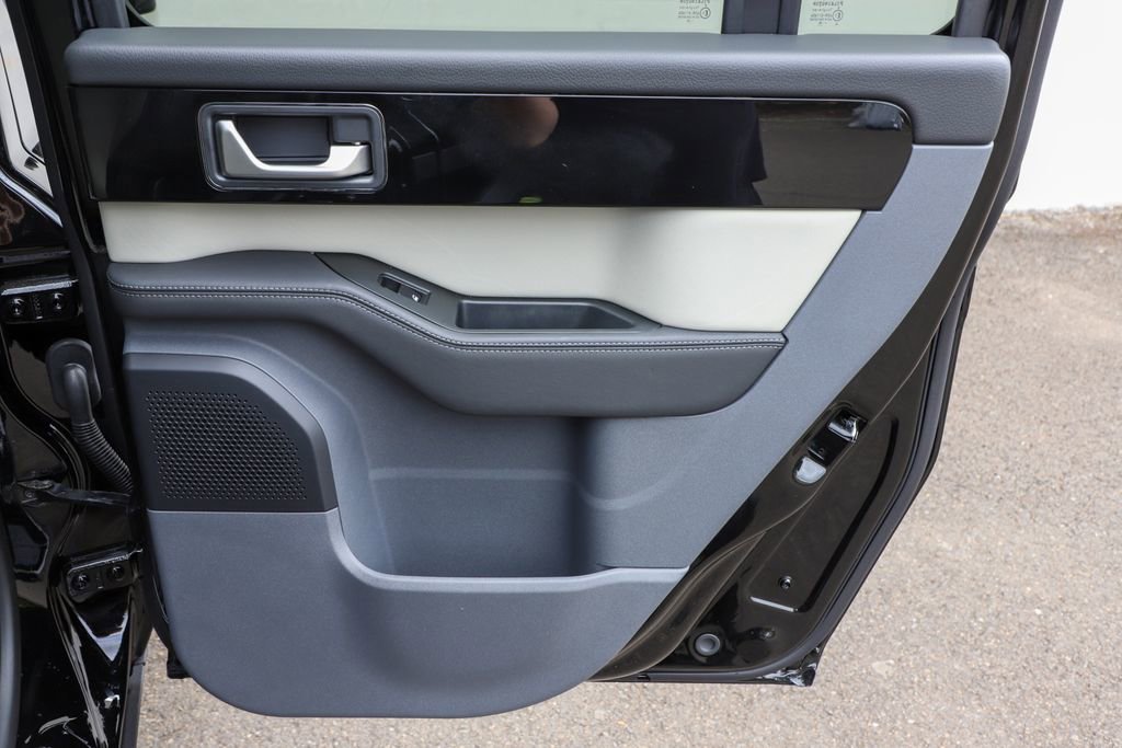 New 2025 INEOS Grenadier Fieldmaster Edition image 46