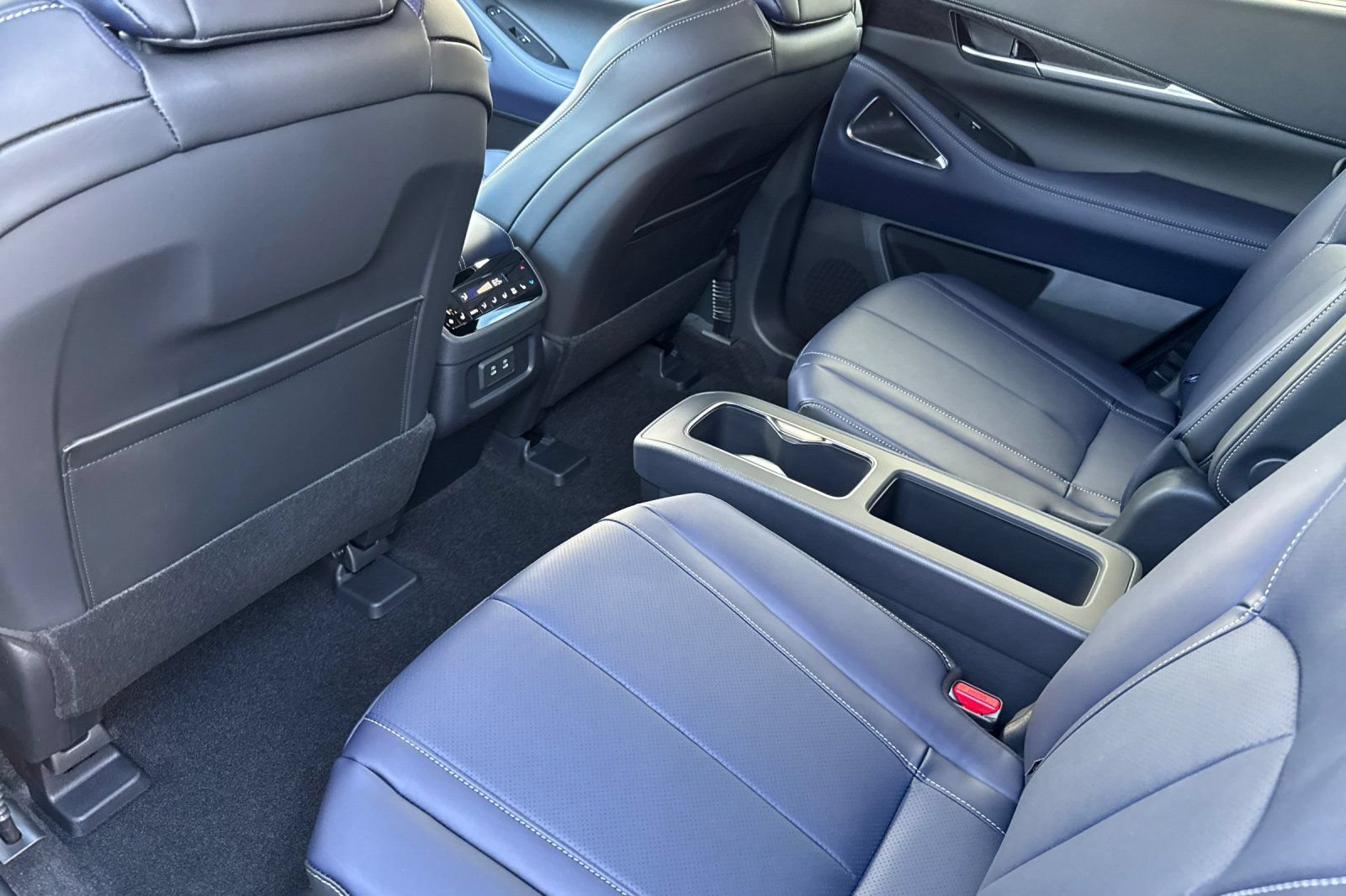 New 2026 INFINITI QX60 Sport w/ Dark Cargo Package AWD/4WD image 12