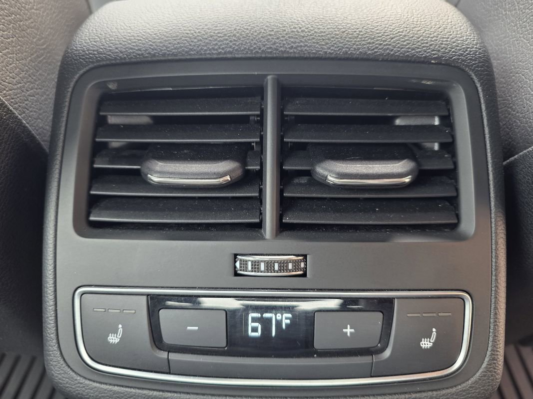 Used 2018 Audi A4 2.0T Ultra Premium Plus w/ Premium Plus Package FWD image 27