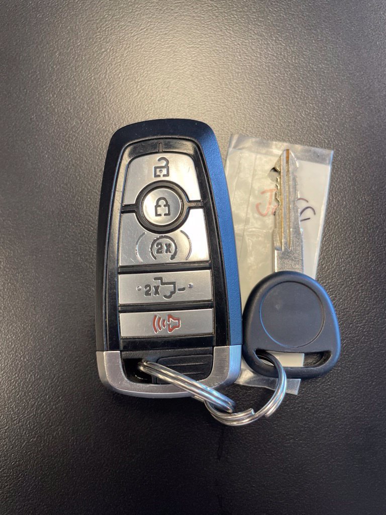 Used 2019 Ford F150 Lariat w/ Equipment Group 502A Luxury AWD/4WD image 34
