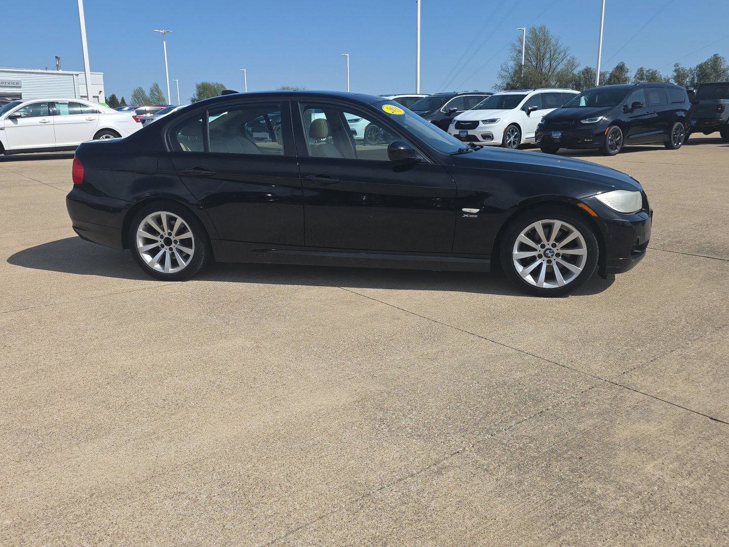 Used 2011 BMW 328i xDrive Sedan image 6